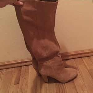 Jessica Simpson Ferrence suede boots